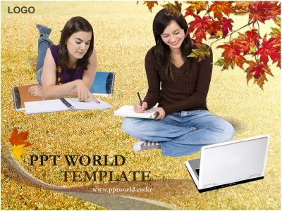 독서 잔디 PPT 템플릿 가을,잔디밭에서 공부하는 학생들